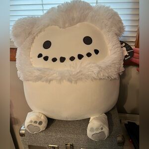 Select Series Snowman Benny 16” NWT